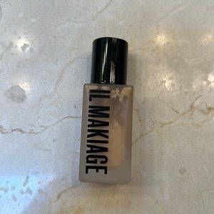 IL Makiage Flawless Base Foundation